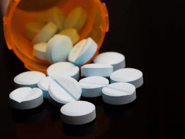 Prescription Bottle and Tablets 777x583 1